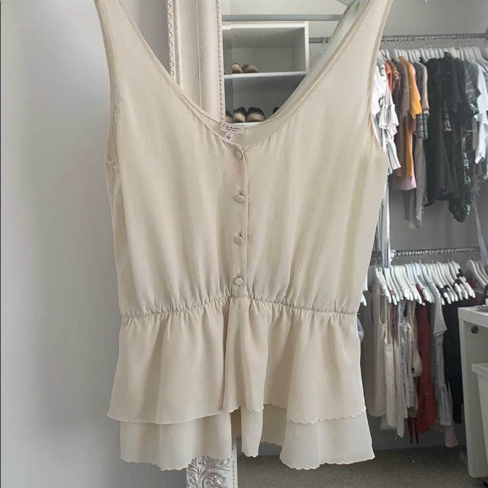🍋 Aritzia Babaton 100% Silk Blouse